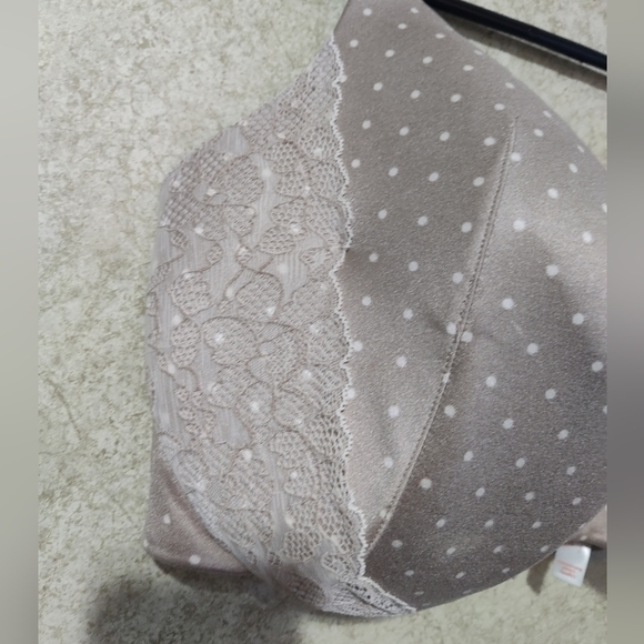 Cacique Lightly Lined Balconette Back Smoother Bra Underwire Polka Dot Lace 44H - Picture 11 of 11